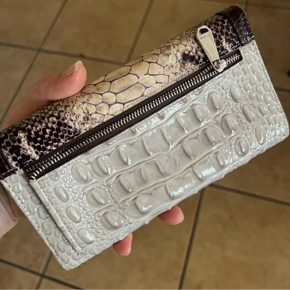 Brahmin Checkbook - Picture 4 of 12
